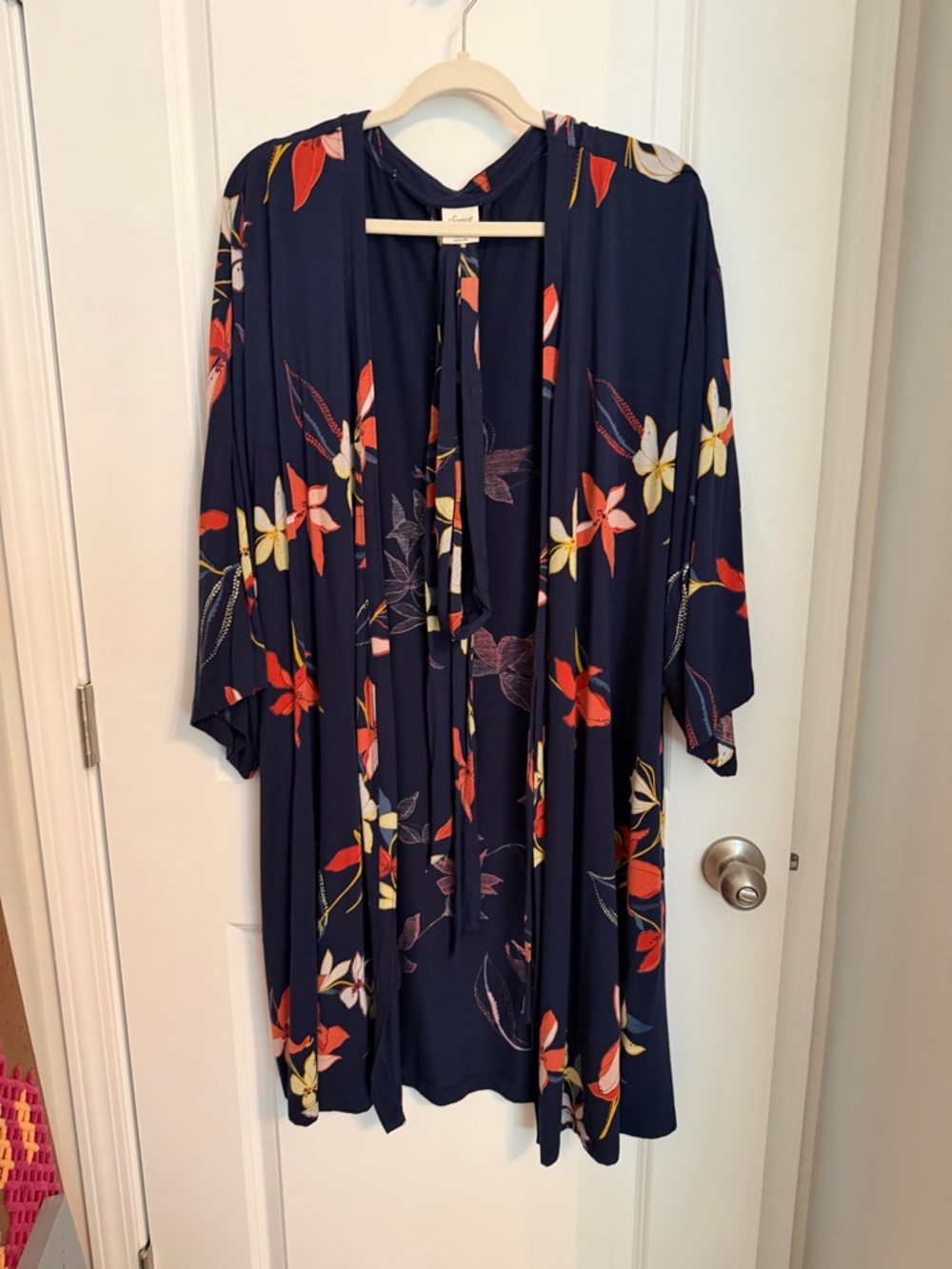 Soma Navy Floral Robe EUC